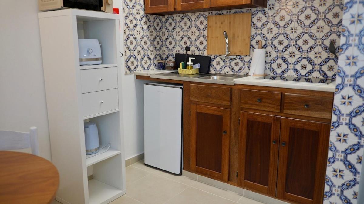 Brisa Do Mar T1 With Garden Access Lagos